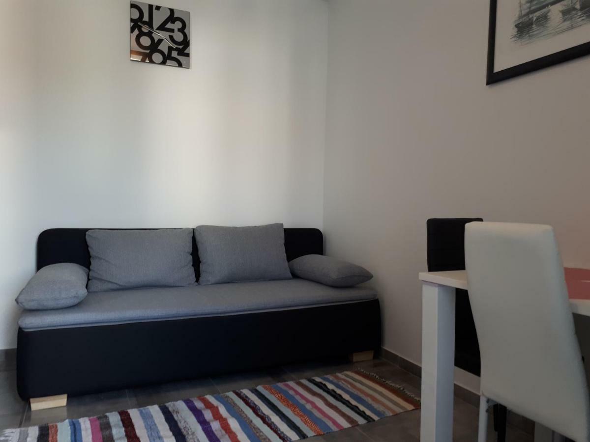 Apartmani Korina สตารีกราด-ปาเคลนีซา ภายนอก รูปภาพ
