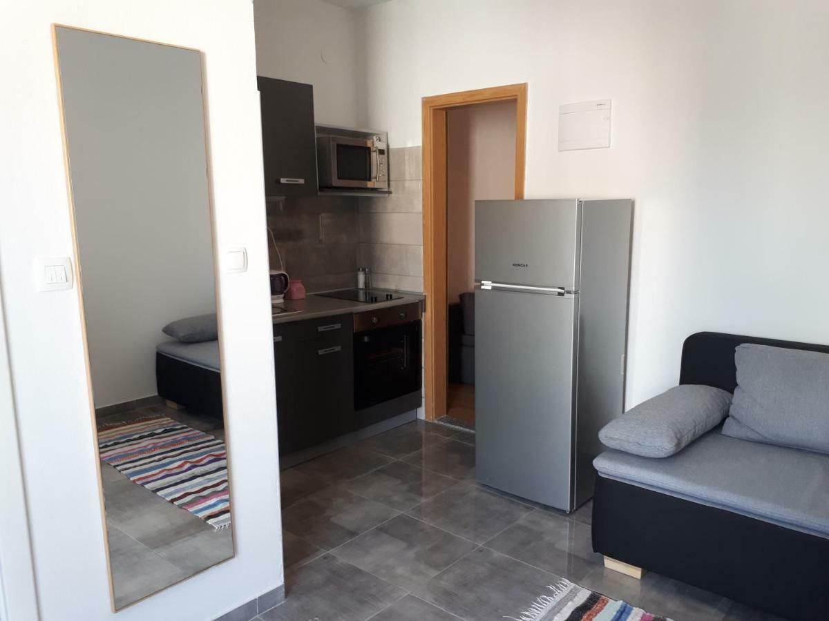 Apartmani Korina สตารีกราด-ปาเคลนีซา ภายนอก รูปภาพ