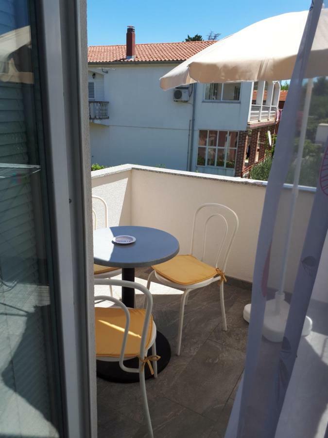 Apartmani Korina สตารีกราด-ปาเคลนีซา ภายนอก รูปภาพ