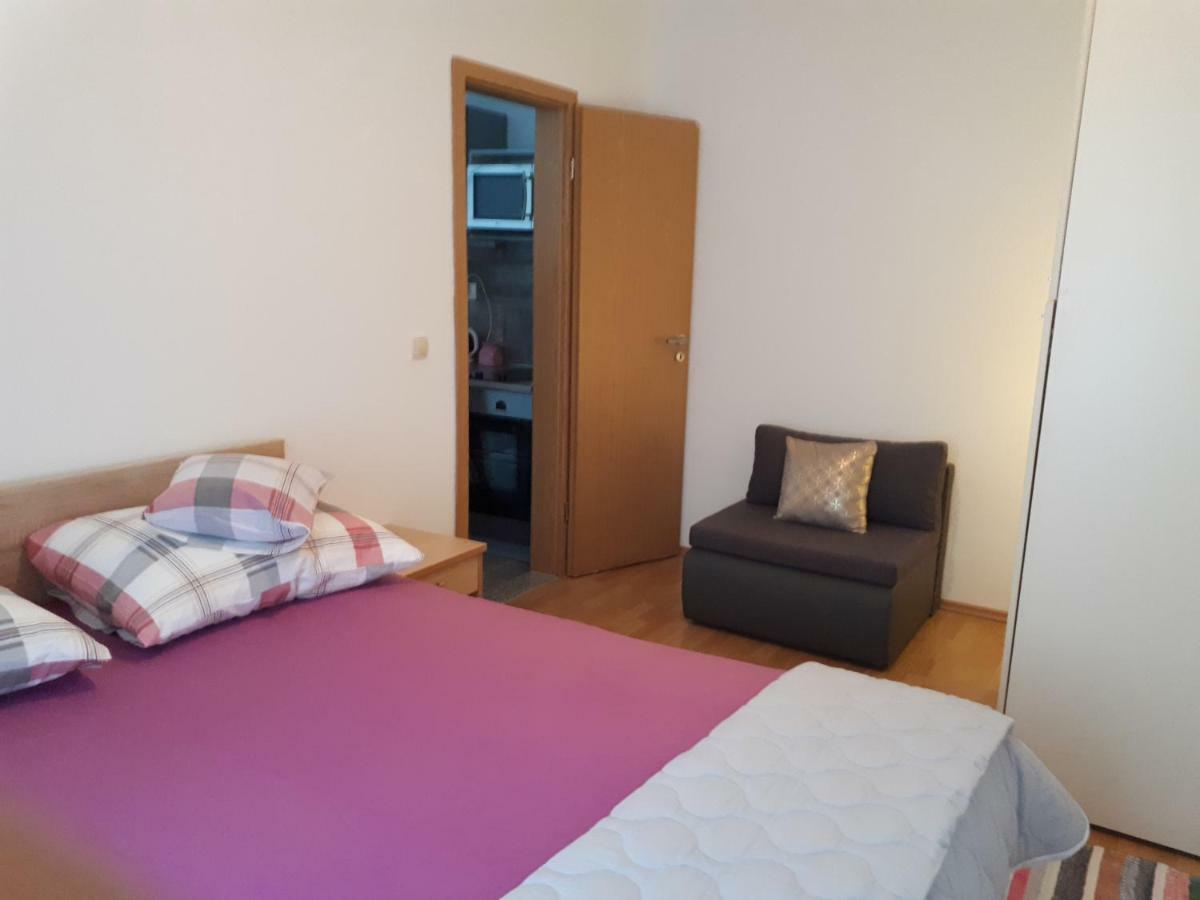 Apartmani Korina สตารีกราด-ปาเคลนีซา ภายนอก รูปภาพ