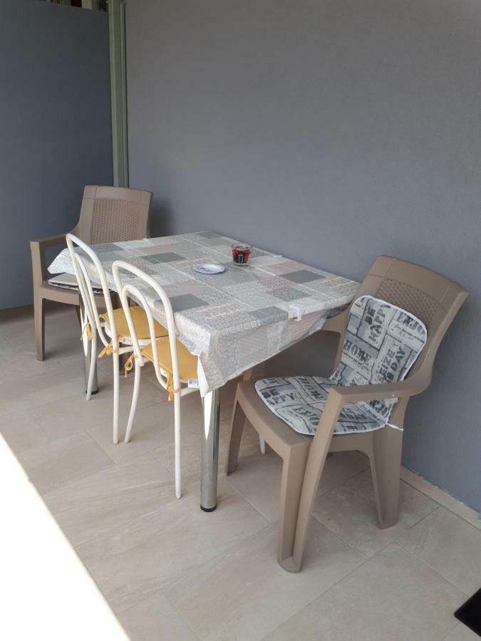 Apartmani Korina สตารีกราด-ปาเคลนีซา ภายนอก รูปภาพ