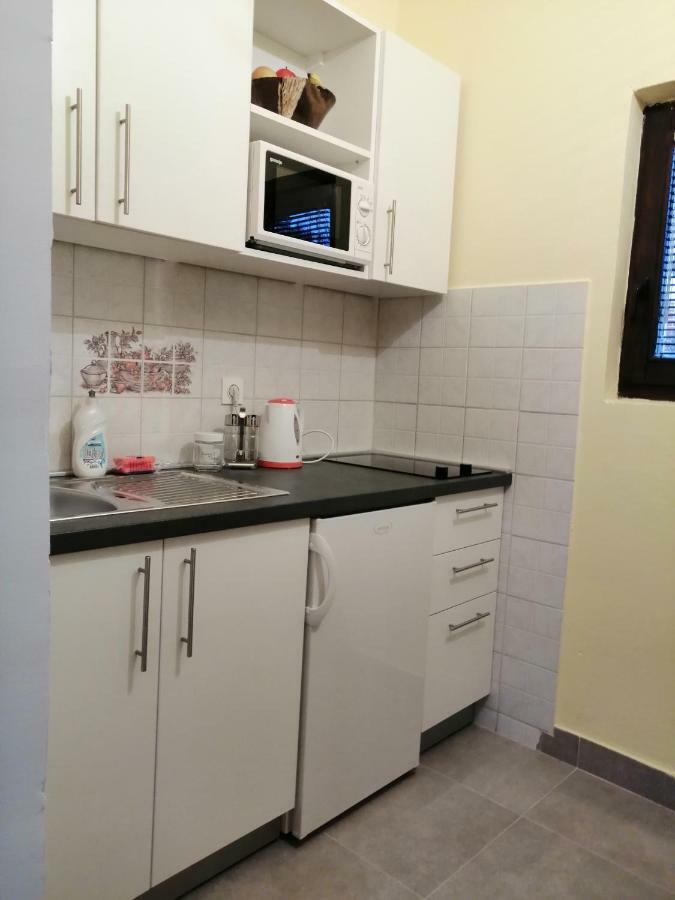 Apartmani Korina สตารีกราด-ปาเคลนีซา ภายนอก รูปภาพ
