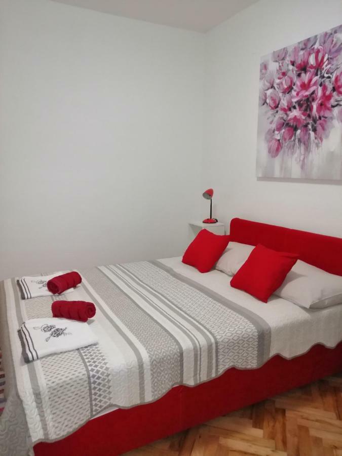 Apartmani Korina สตารีกราด-ปาเคลนีซา ภายนอก รูปภาพ