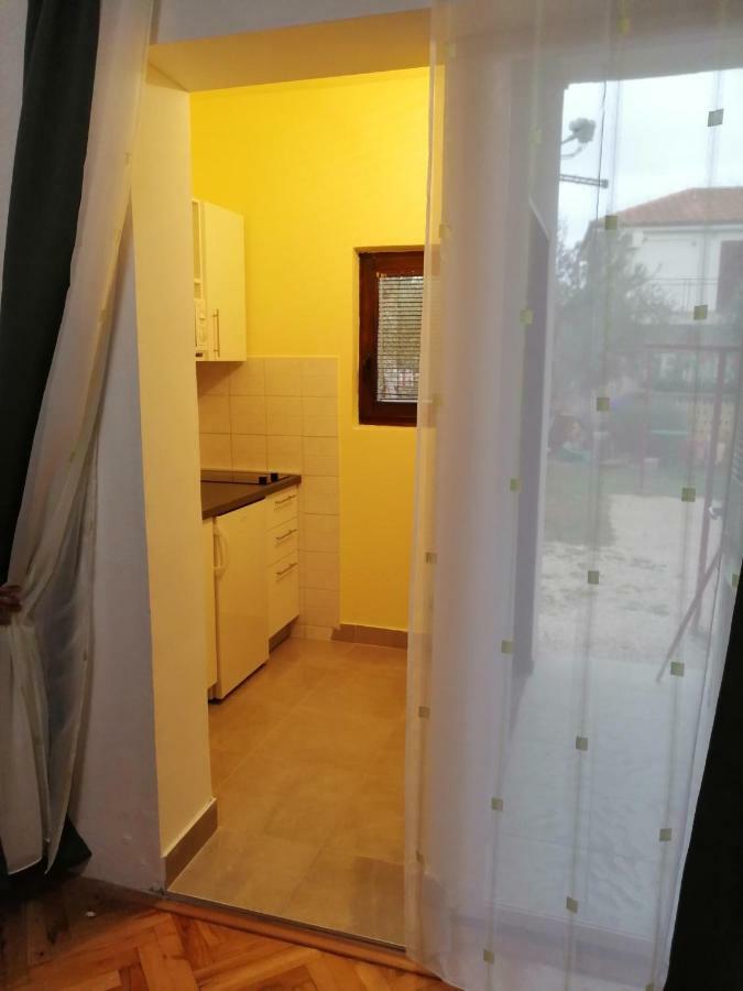Apartmani Korina สตารีกราด-ปาเคลนีซา ภายนอก รูปภาพ