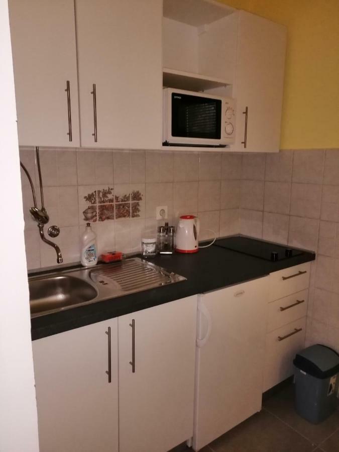 Apartmani Korina สตารีกราด-ปาเคลนีซา ภายนอก รูปภาพ