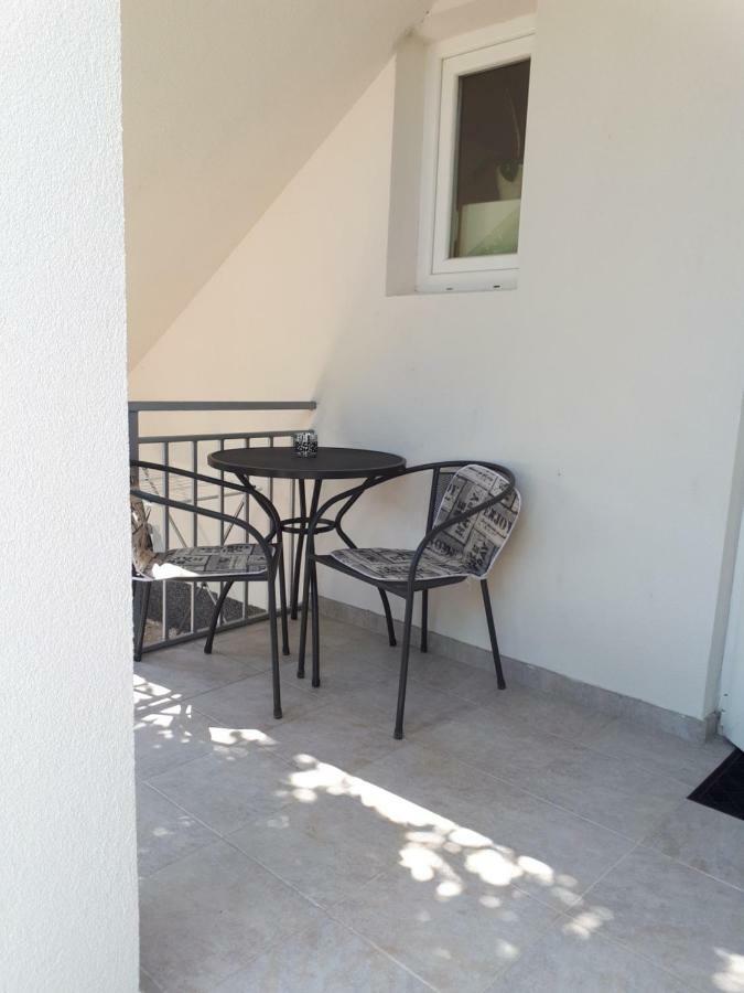 Apartmani Korina สตารีกราด-ปาเคลนีซา ภายนอก รูปภาพ